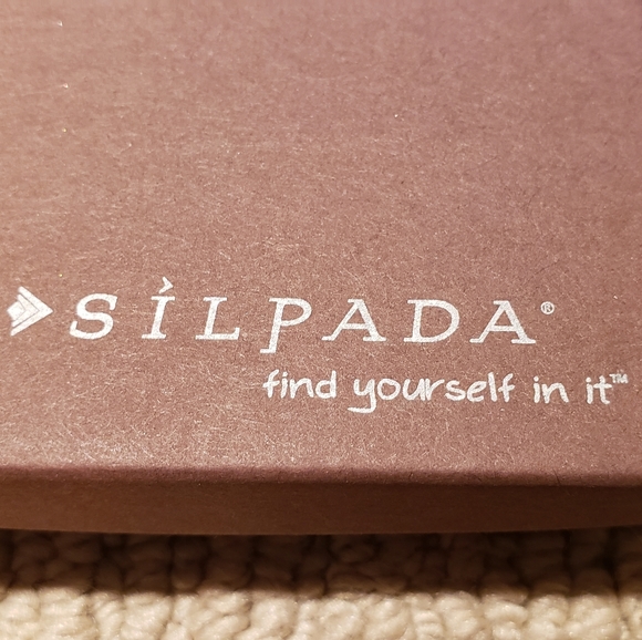 Hoop earrings - Picture 3 of 3